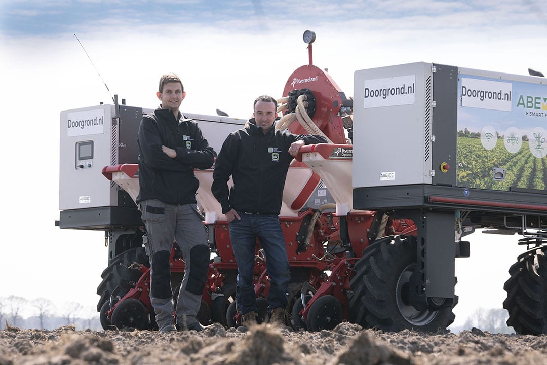 Start-ups such as Dutch robot contractor Smart Agri Technology (photo) and Danish AllAgBots Nordic assist both robot manufacturers and farmers in adopting and adapting field robots for an optimal introduction on farms. - Photo: Mark Pasveer