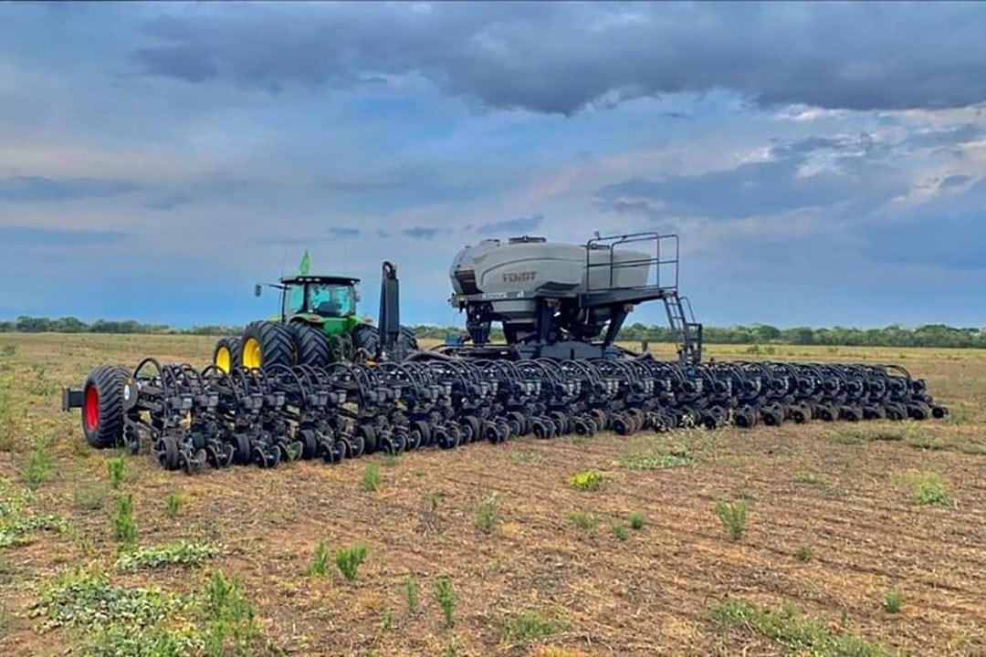 One of the three Fendt Momentum planters Fazendas Nova Geração uses. - Photo: Ricardo Alexandre Borges