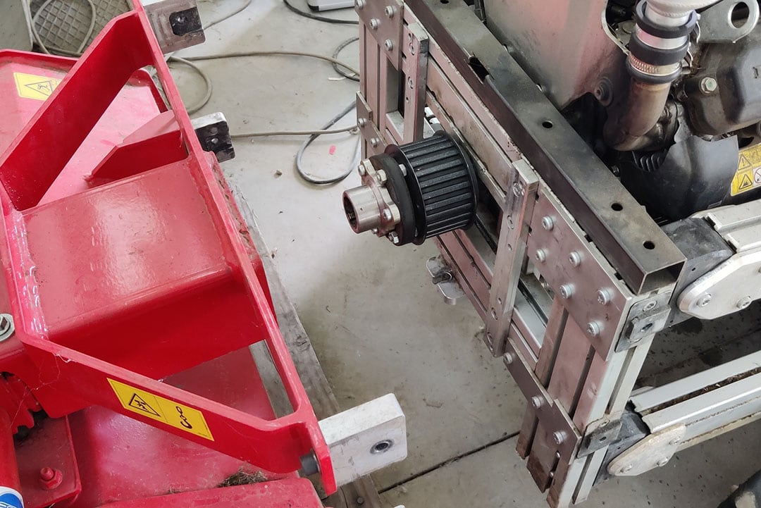 A system for automated changing of implements is currently under development. Other developments include an automatic refill option for the sprayer tank and a docking station for charging the batteries. - Photo: Field Robotics