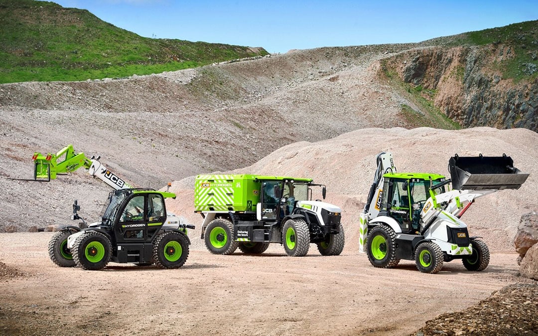 The refueller is to take hydrogen from on-site tube trailers and distribute it to hydrogen powered machines on the job site such as of JCB’s backhoe loader and Loadall telescopic handler. - Photo: JCB