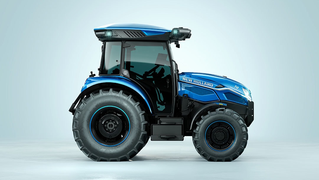 A side view of the tractor. New Holland does not disclose details about the battery and where it is placed.