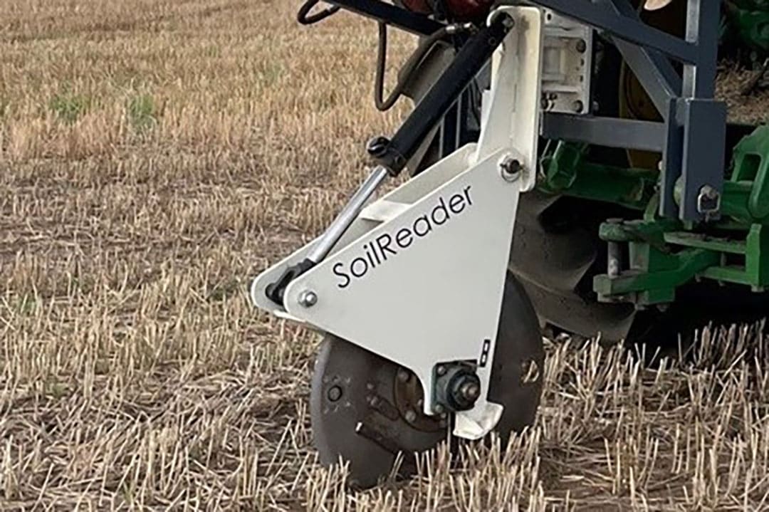 The spectrometer and light are placed inside a high-grade carbon steel coulter tested a huge number of times for durability with deliberate collisions with rocks in the soil.