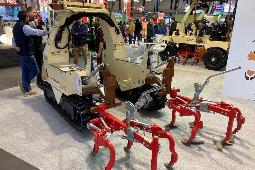 The ZILUS robot mede its first public appearance at the Vinitech 2022 trade show in Bordeaux. Inititially it will be available for work in vineyards, but already in 2023 it will be available for field crops as well. - Photo: Maxence Guillaumot