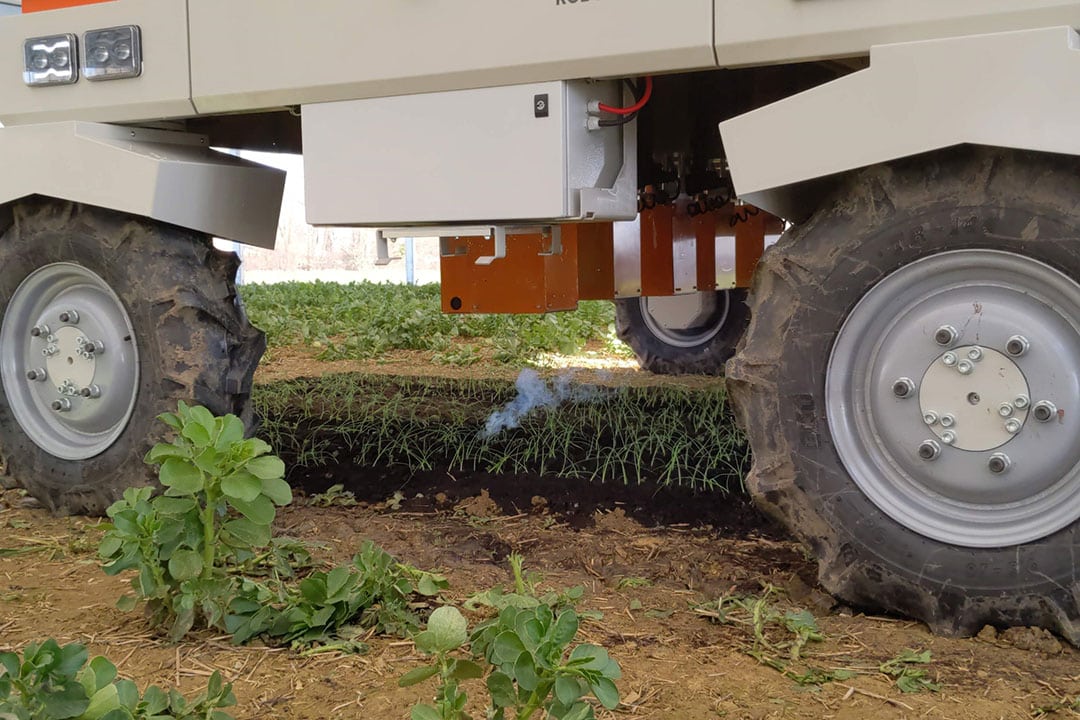 Various mechanical tools for weed control were already available and the company is now also working on the implementation of CO2 lasers.