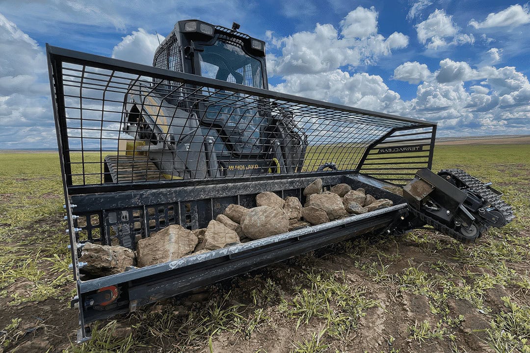 The C100 Rock Picker can pick rocks between 4 inch and 26 inch, and can cover giant fields with a picking rate of 600 rocks per hour.