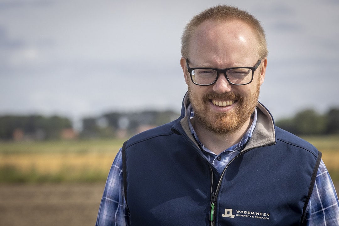 Expert Johan Booij of Wageningen University & Research points out that many growers can take improvement steps earlier by varying the planting distance not within plots, but between plots.