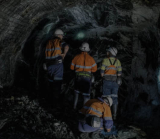 Comparative Analysis of Hydraulic, Pneumatic, and Electric Mining Equipment
