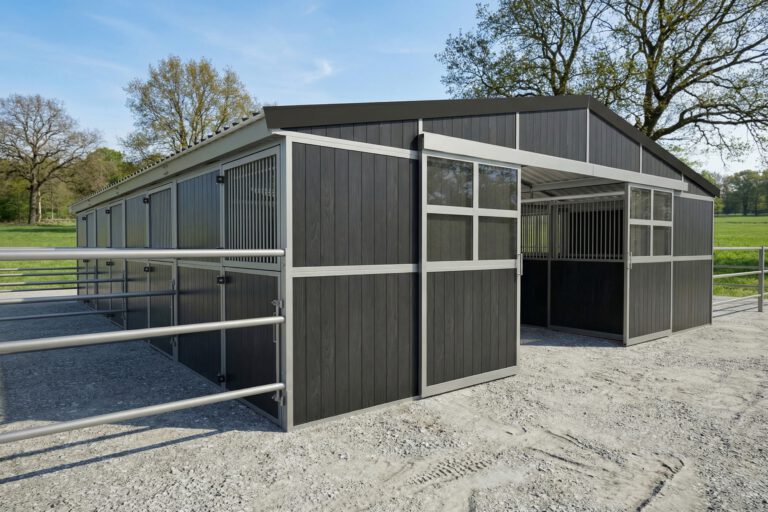 stallanlage mit satteldach 1