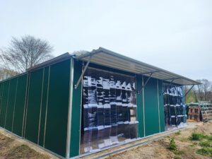 weidehütte 8x3m mit großen eingängen
