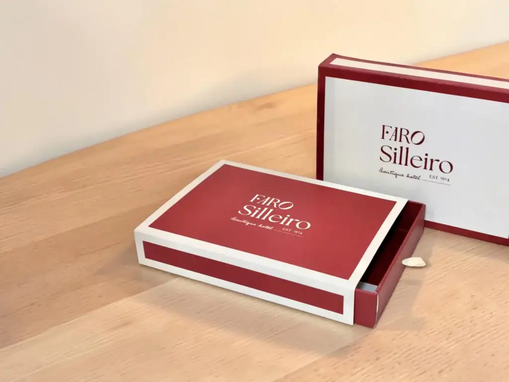 CAJA PAPEL PREMIUM HOTEL FARO SILLEIRO