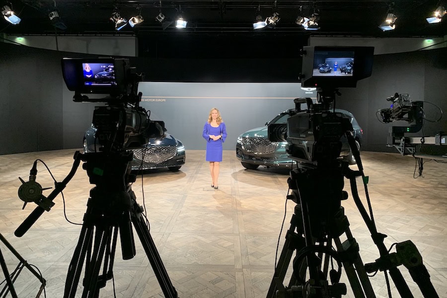 genesis automobil moderatorin ilka groenewold automotive moderation