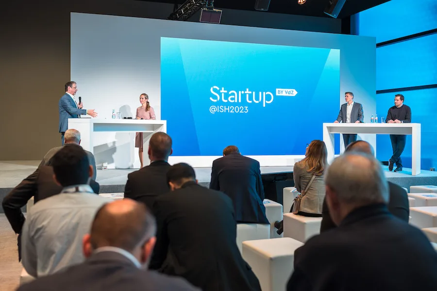 startup talk auf der ish messe in frankfurt moderatorin startups