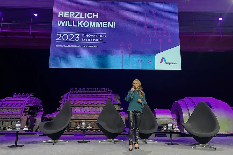 Essener Moderator beim Innovationssymposium Amprion Waermewende 2023