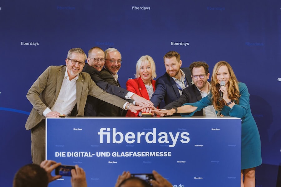 Breitband Moderatorin Fiberdays Frankfurt Moderation Fotocredit: Henning Hattendorf