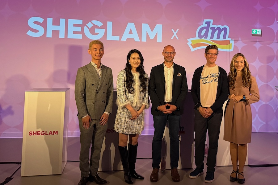 pressekonferenz moderatorin aus hamburg