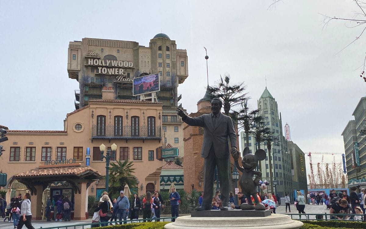 poche code a disneyland paris