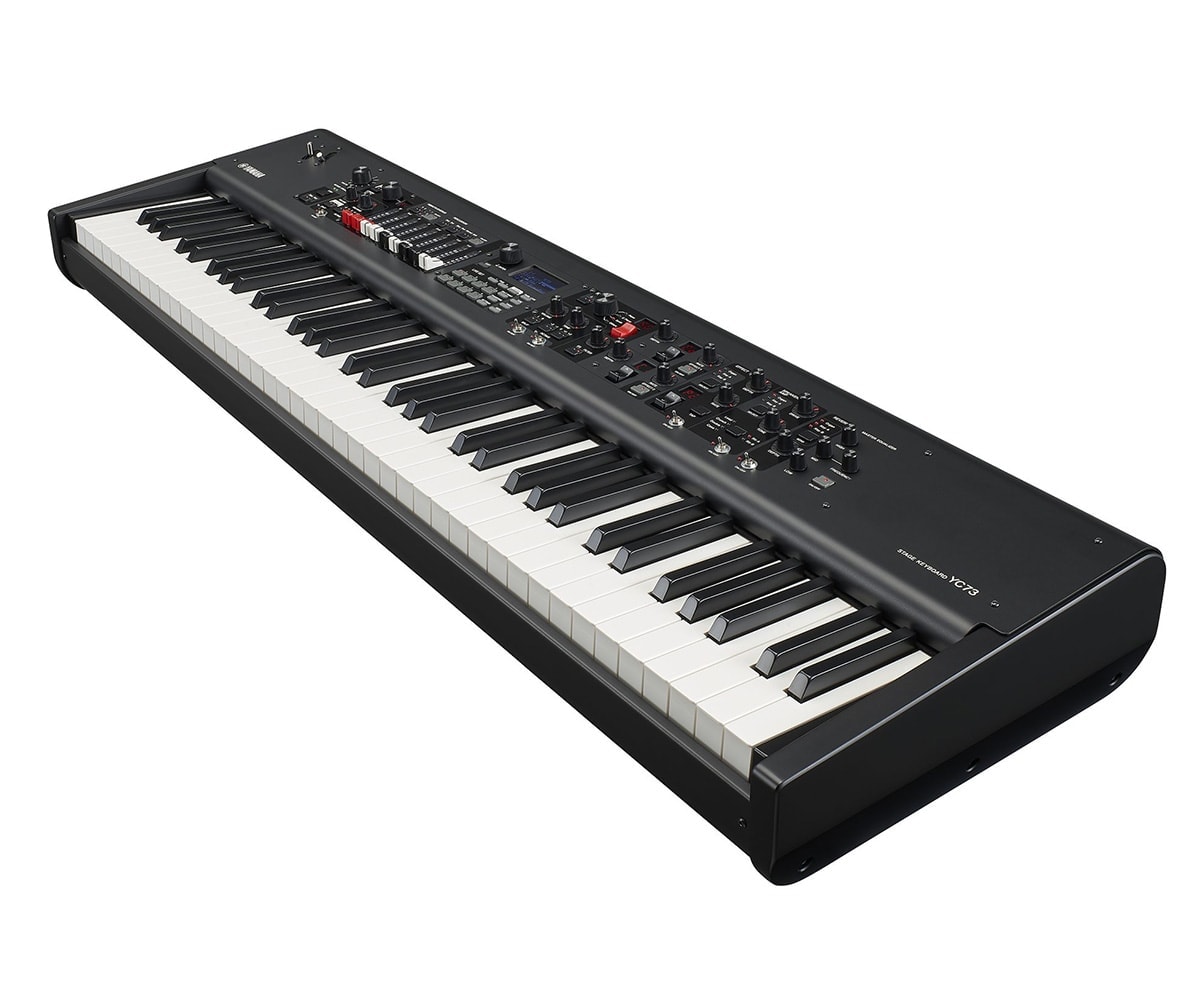 Yamaha Stagepiano YC73 schwarz seitlich Vorne