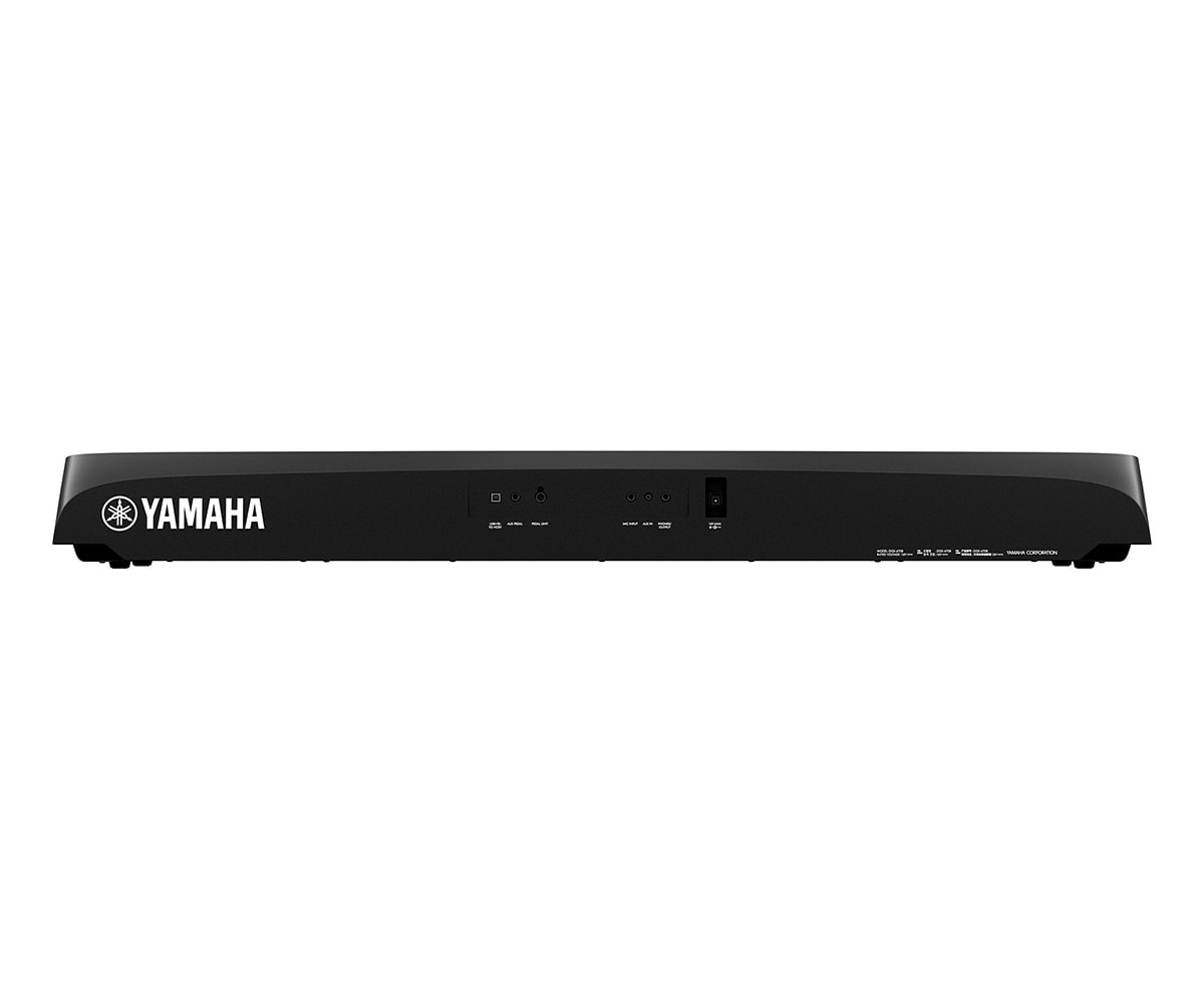Yamaha DGX670 schwarz Rückseite