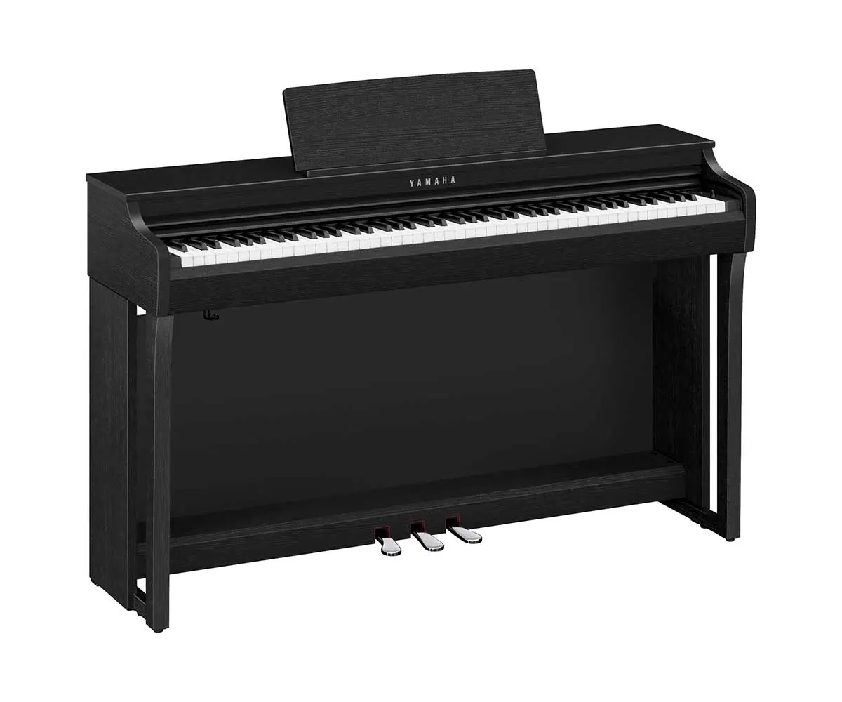 Yamaha Clavinova CLP-825B