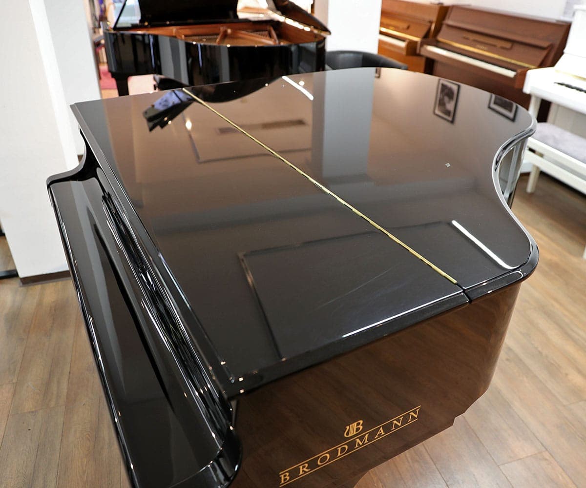 Flügel Brodmann PE162 gebraucht geschlossen deckel oben