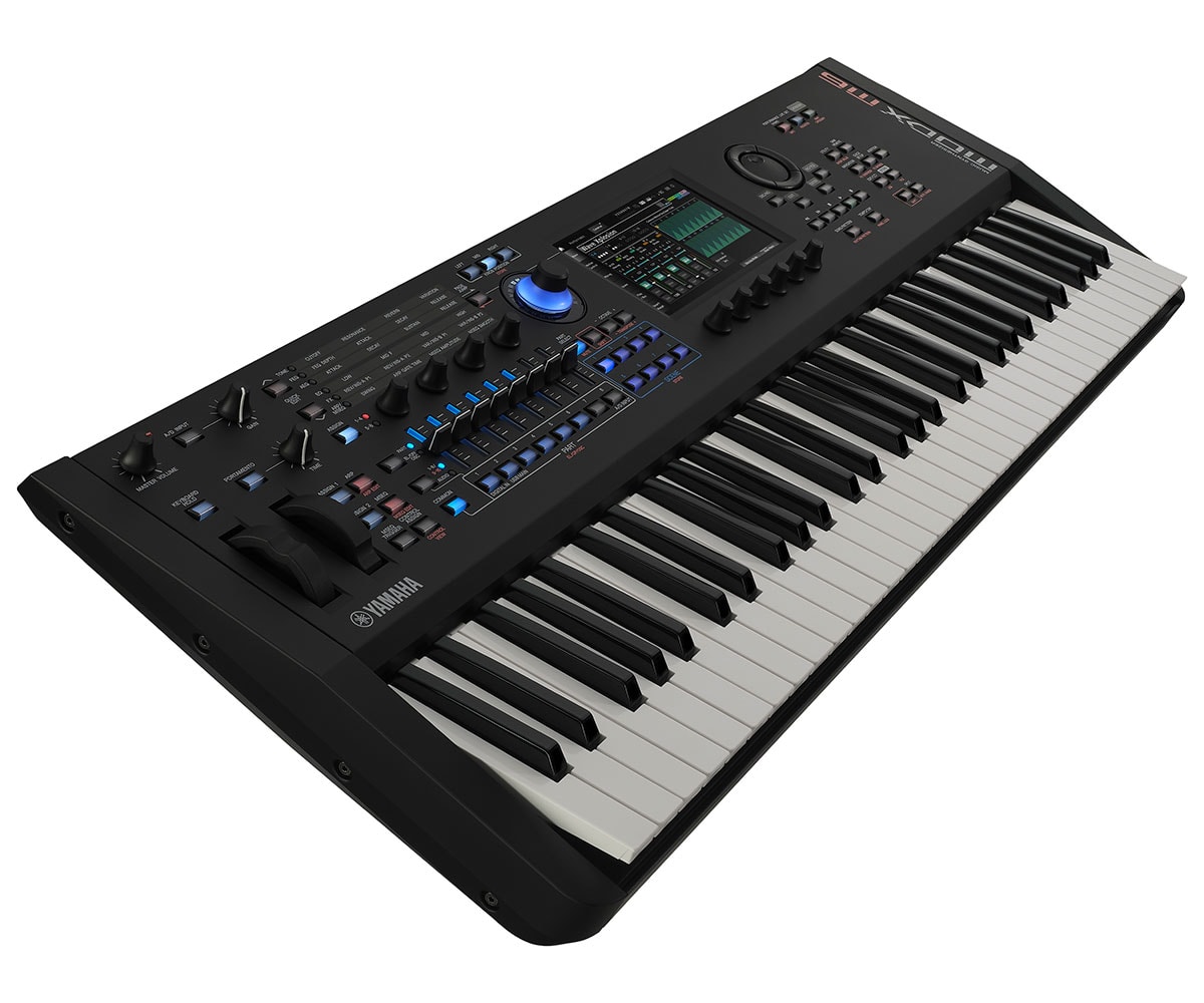 Yamaha MODXM6 left