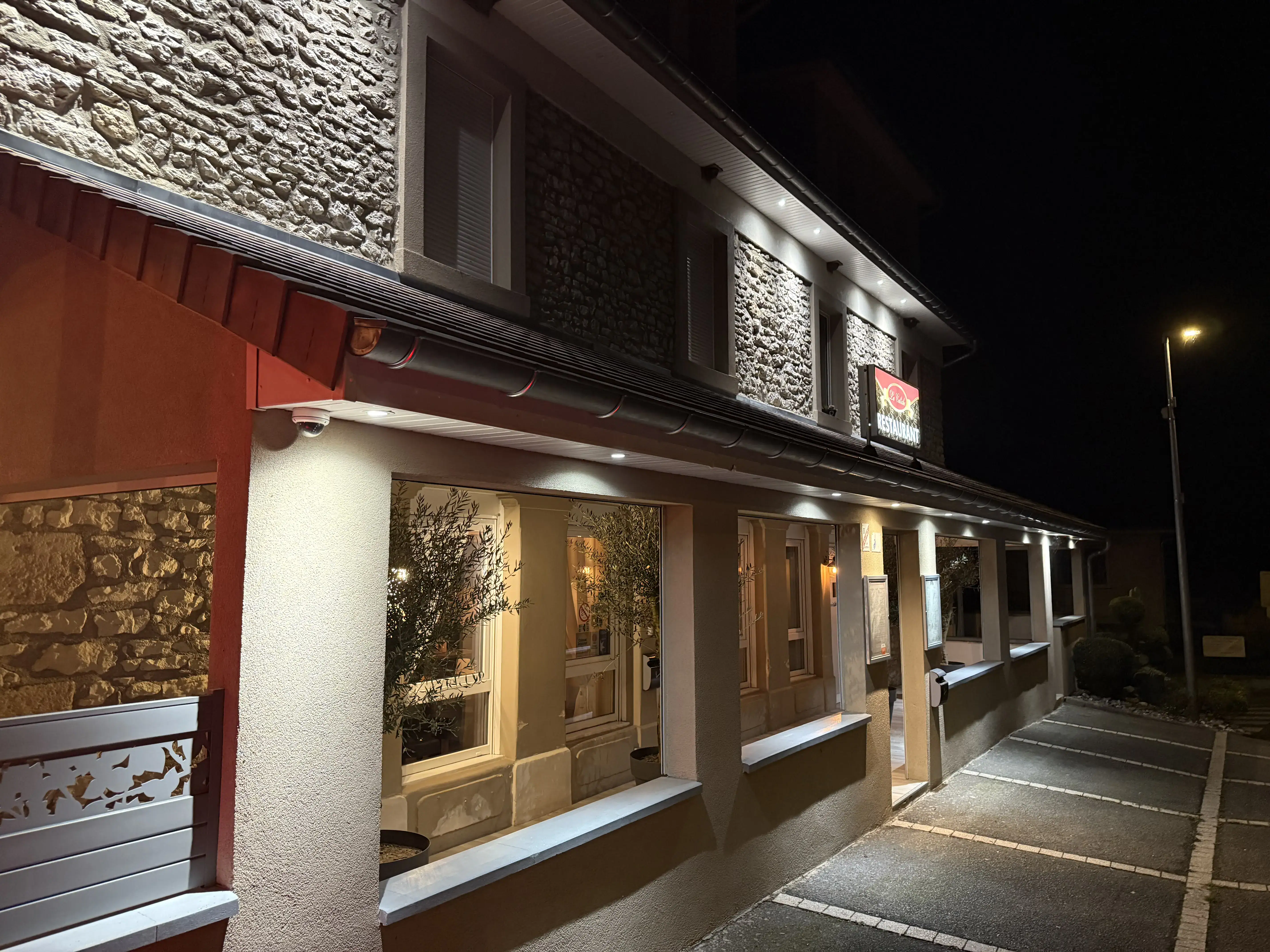 Restaurant convivial