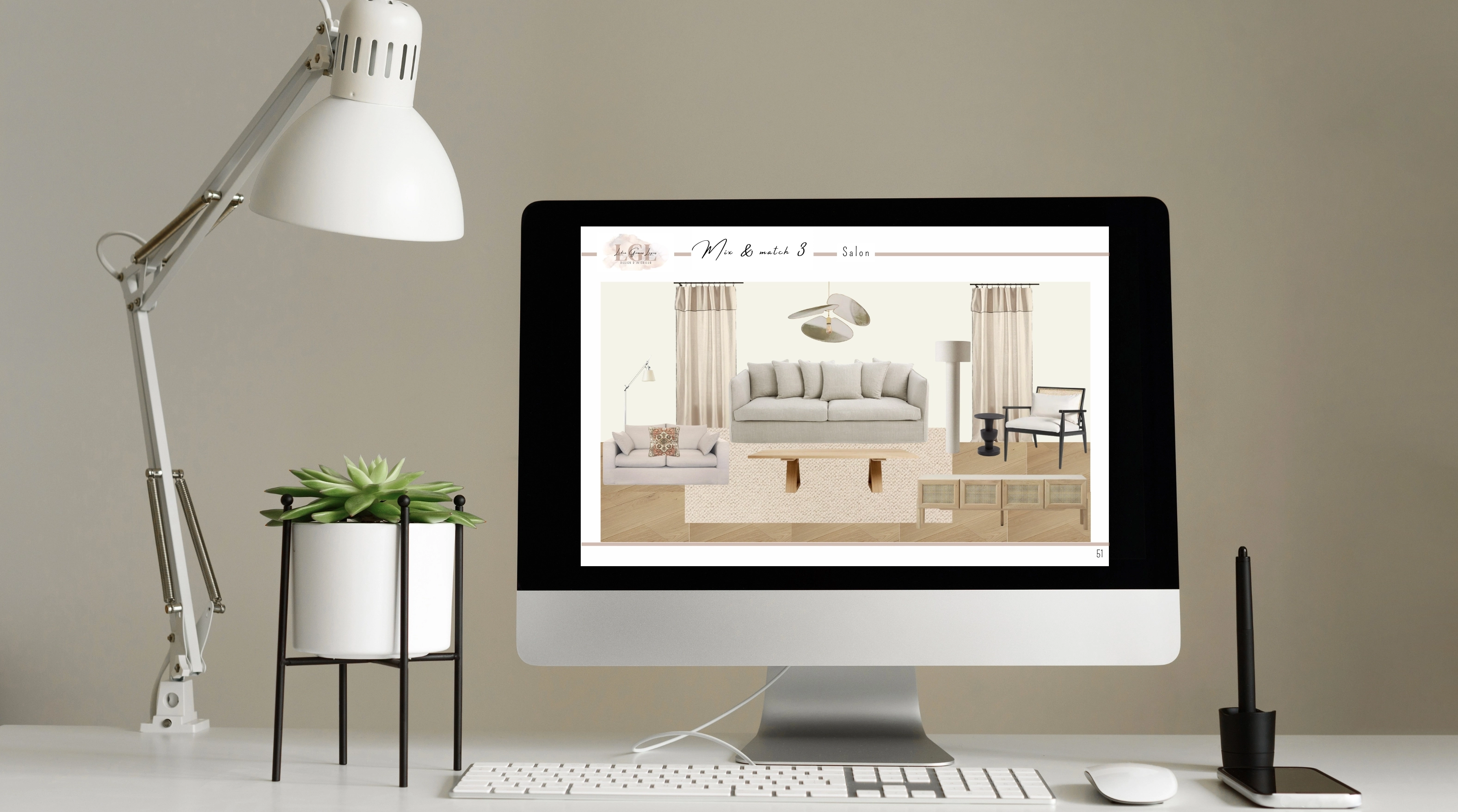 Bureau avec ordinateur