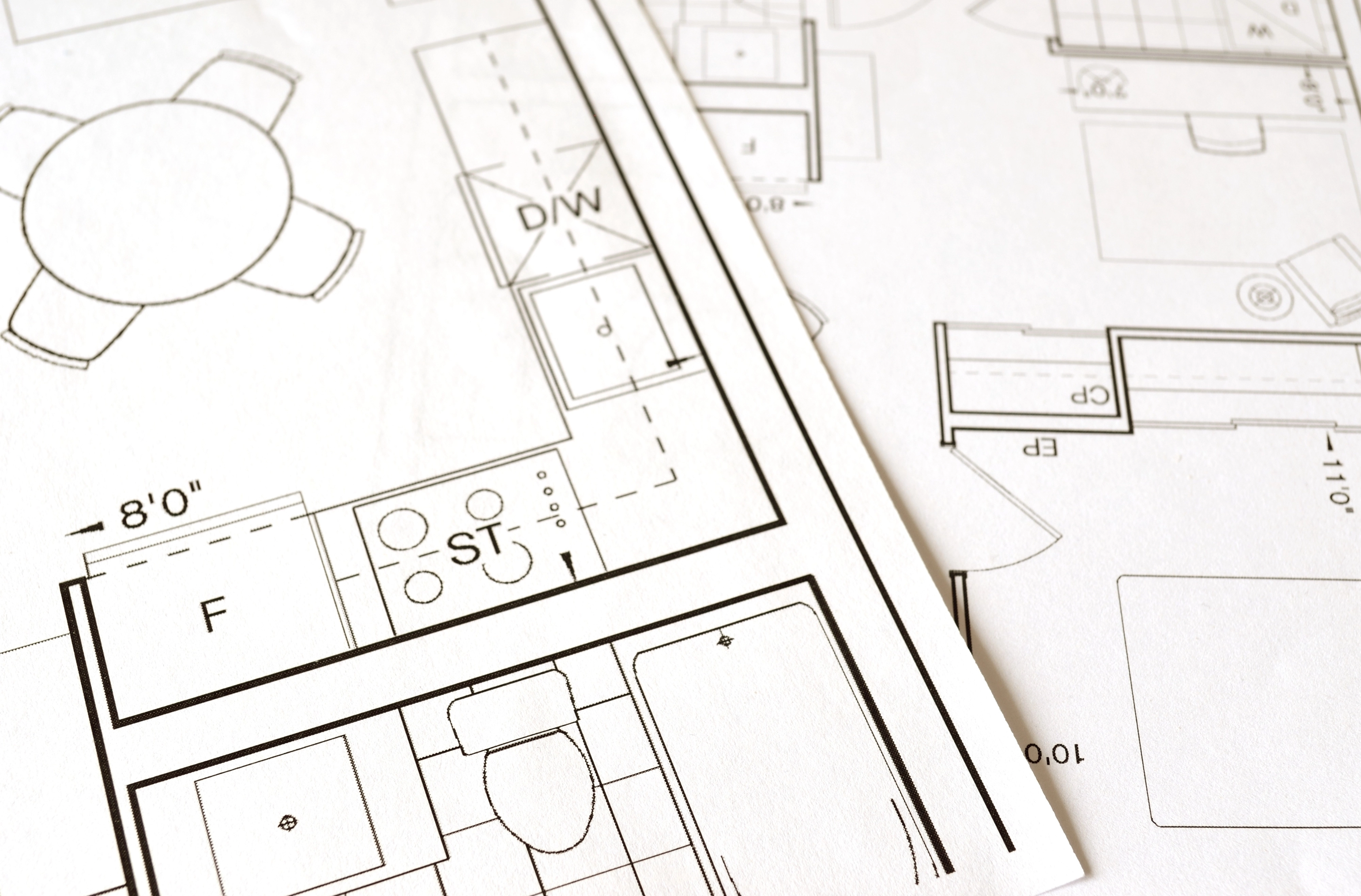 Plans techniques d’un aménagement intérieur montrant la disposition d’une cuisine et d’une salle de bain