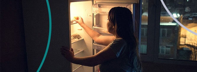 Prevenir los antojos de comida por la noche Prevenir los antojos de comida por la noche