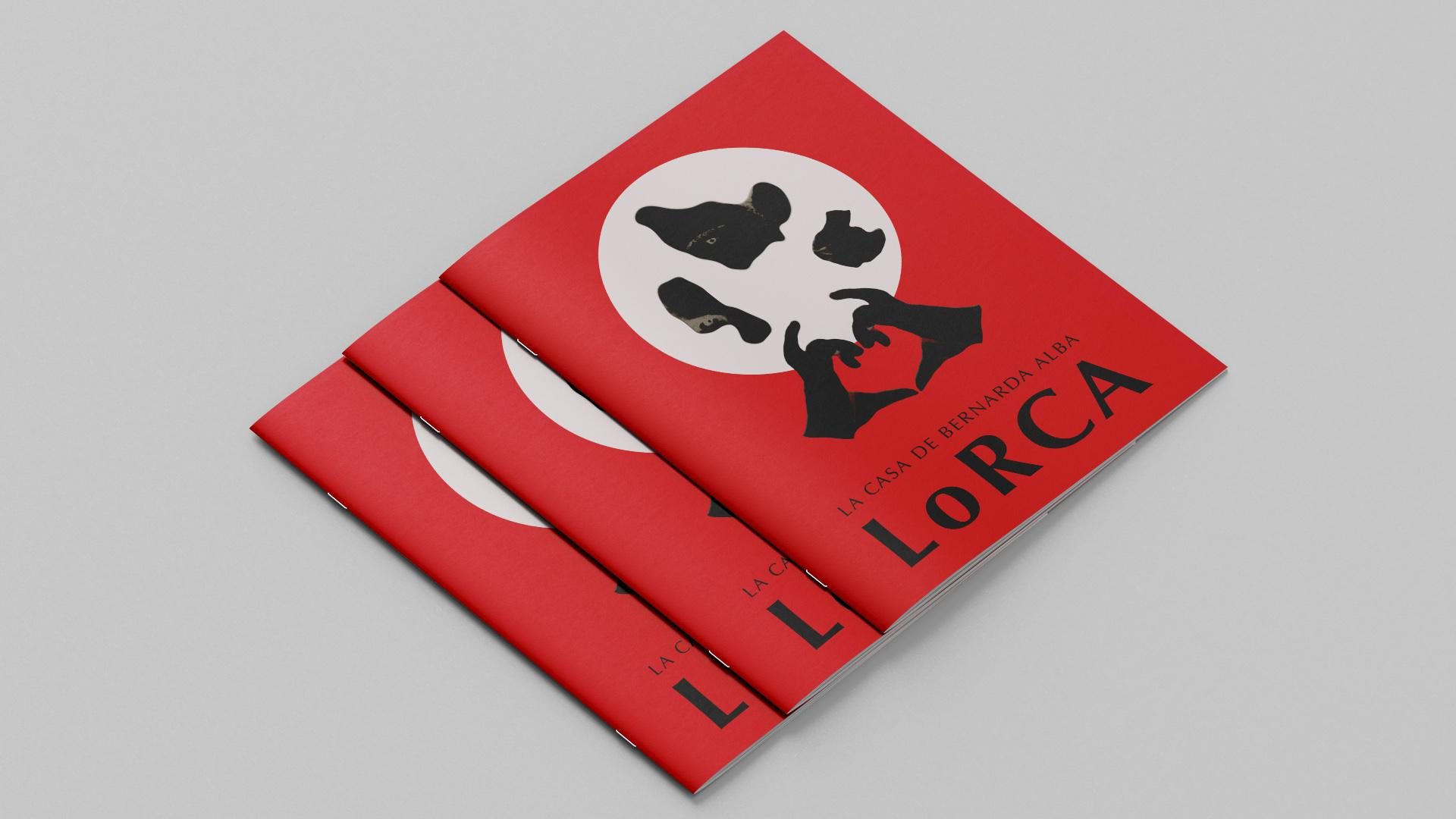 Imagen de varios fanzines diseñados por Rara Avis Estudio sobre la obra *La Casa de Bernarda Alba* de Lorca, que combinan diseño gráfico y contenido accesible para una interpretación visual de la obra.