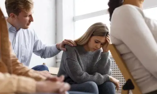 sad-woman-group-therapy-session