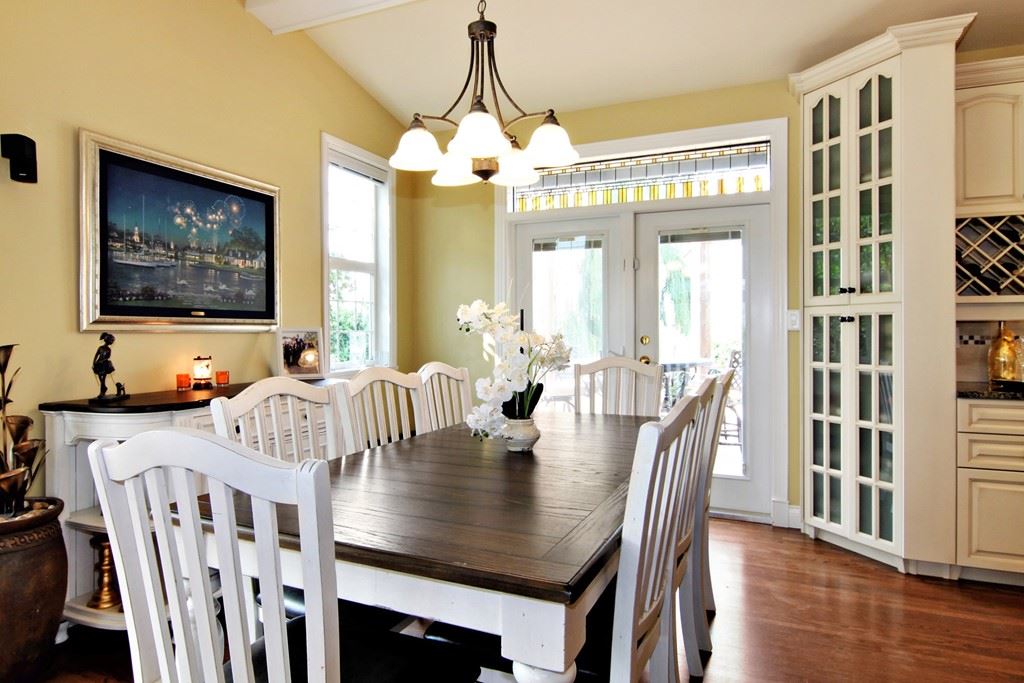 189 Barker Road, Abbotsford, British Columbia V3G 1S5, 6 Bedrooms Bedrooms, 19 Rooms Rooms,4 BathroomsBathrooms,Detached,SOLD,Barker,R2297917