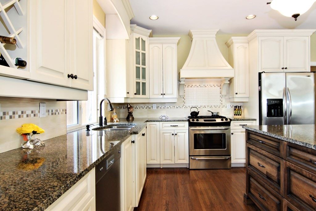 189 Barker Road, Abbotsford, British Columbia V3G 1S5, 6 Bedrooms Bedrooms, 19 Rooms Rooms,4 BathroomsBathrooms,Detached,SOLD,Barker,R2297917