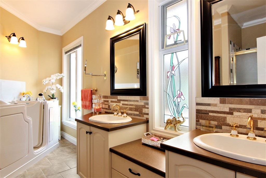 189 Barker Road, Abbotsford, British Columbia V3G 1S5, 6 Bedrooms Bedrooms, 19 Rooms Rooms,4 BathroomsBathrooms,Detached,SOLD,Barker,R2297917