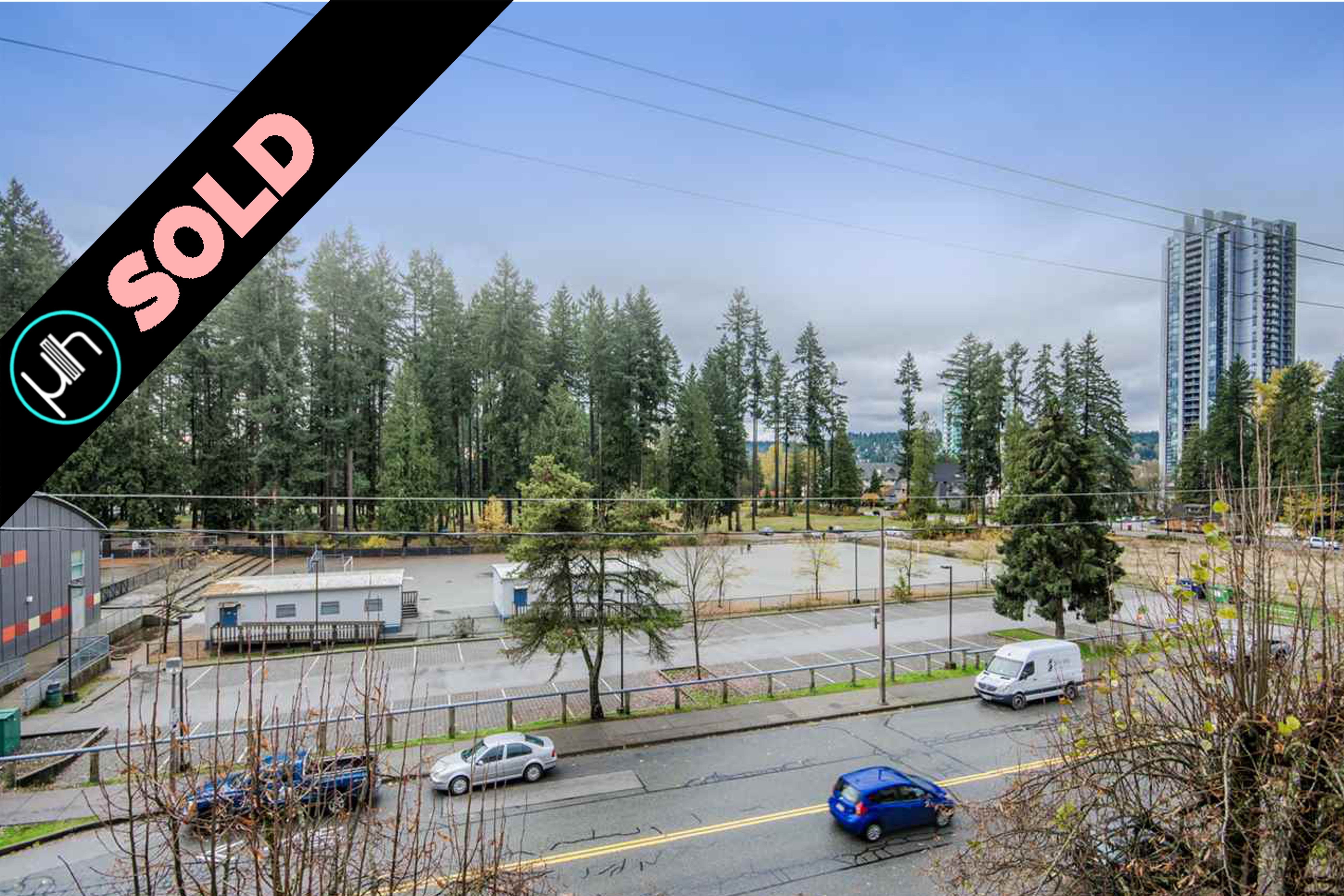#403E - 3081 Glen Drive, Coquitlam, British Columbia V3B 2P8, 6 Rooms Rooms,Condo,SOLD,Glen,1005