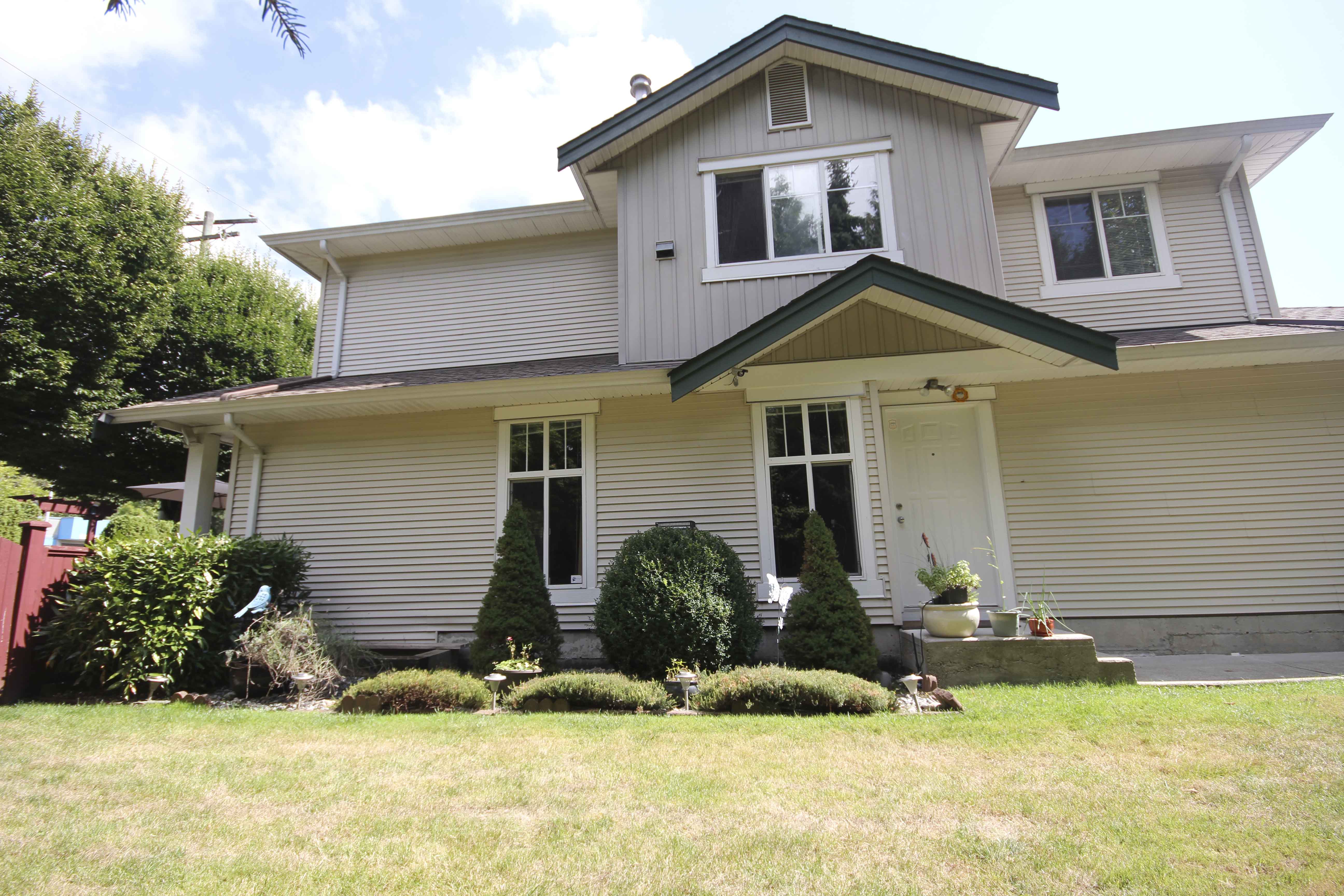 137 6747 Street, Surrey, British Columbia V3W 9C4, 4 Bedrooms Bedrooms, ,3 BathroomsBathrooms,Townhome,SOLD,Primrose Lane,6747,R2490798