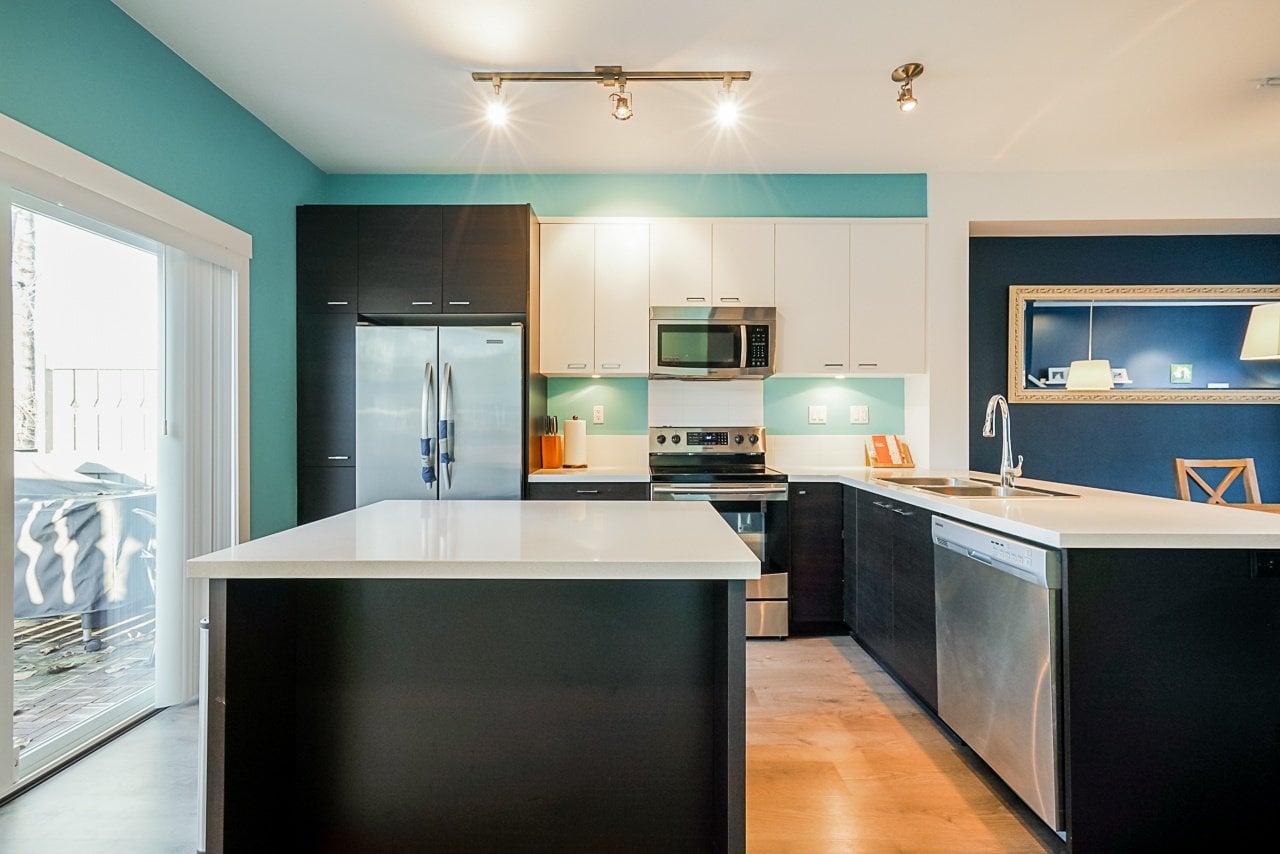 3010 Riverbend Drive, Coquitlam, British Columbia V3C0B8, 2 Bedrooms Bedrooms, 6 Rooms Rooms,2 BathroomsBathrooms,Townhome,SOLD,Westwood West,Riverbend,R2532366