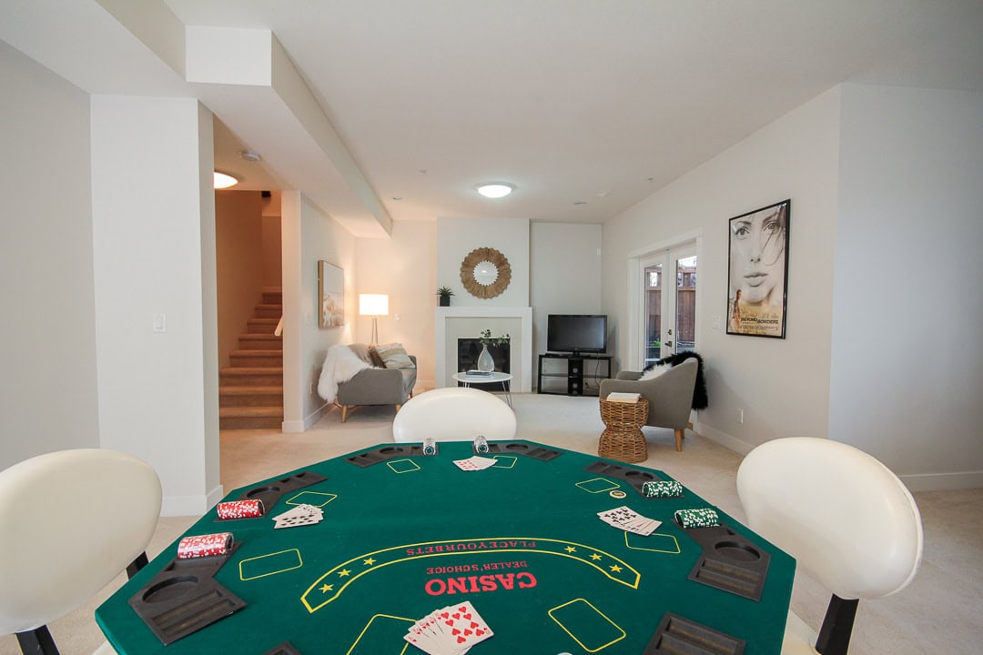 2170 Nova Scotia Avenue, Port Coquitlam, British Columbia V3C 5M9, 4 Bedrooms Bedrooms, 11 Rooms Rooms,3 BathroomsBathrooms,Detached,SOLD,Nova Scotia,R2688772