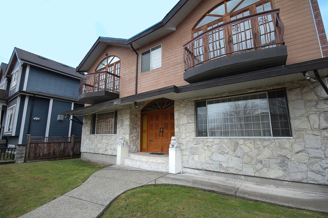 16th Avenue, Vancouver, British Columbia V5M 2M5, 7 Bedrooms Bedrooms, 16 Rooms Rooms,3 BathroomsBathrooms,Detached,SOLD,16th,R2734070