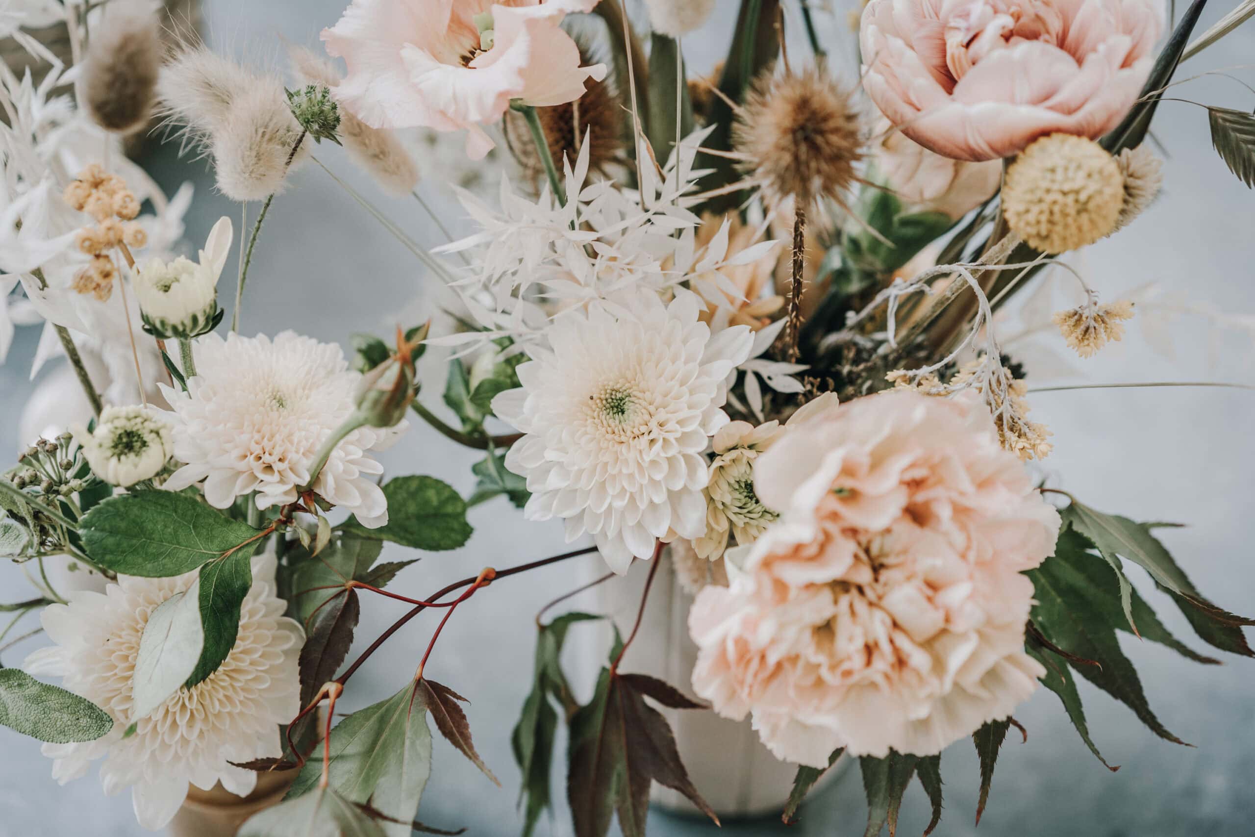 Micro-Wedding-Flower-Inspiration-at-Millbridge-Court Micro-Wedding-Flower-Inspiration-at-Millbridge-Court