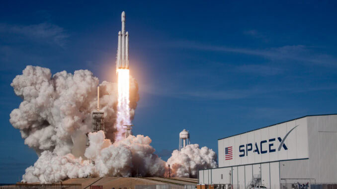Start einer Falcon Heavy