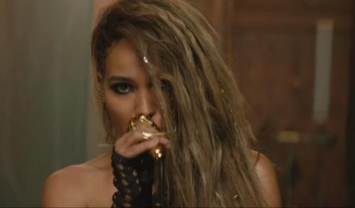 black-canary-birds-of-prey