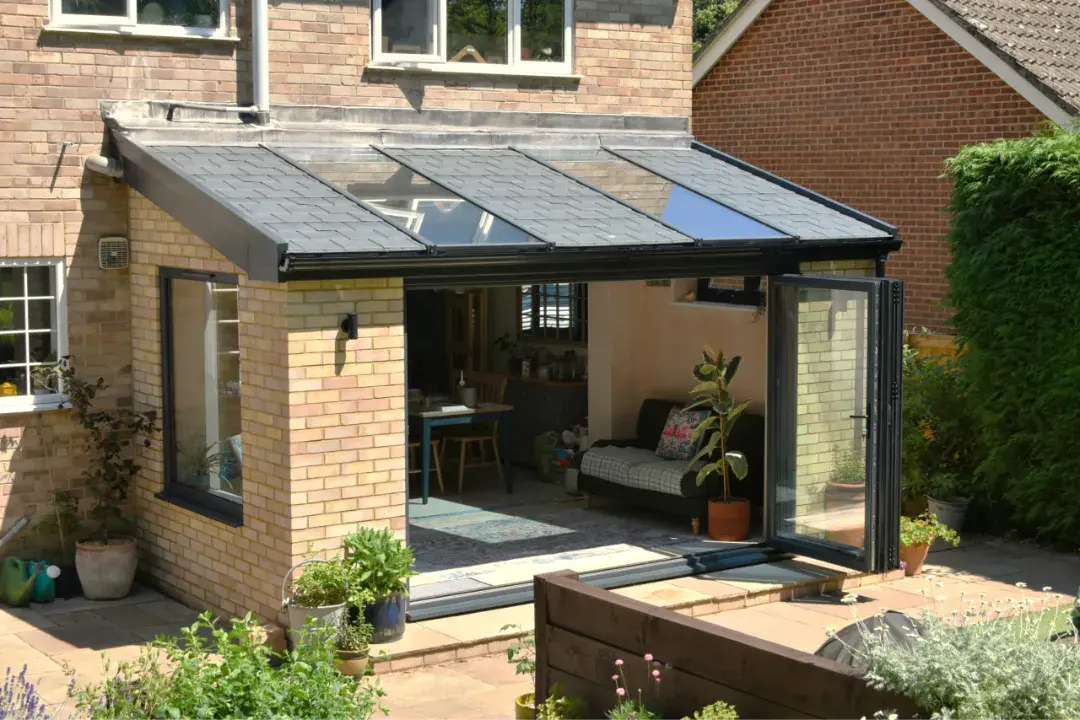 Side return single storey extension on a brick house
