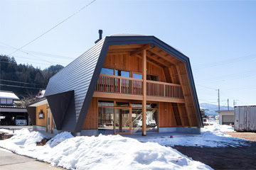 【建築】施工実績　岐阜県高山市・木戸脇果樹園 オーチャードハウス（喫茶・物販店舗）