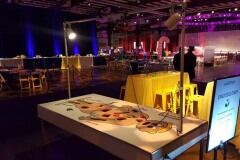 Linked In Alice Wonderland