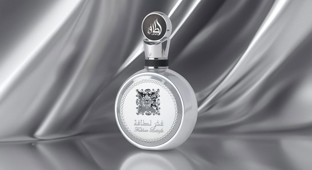 Lattafa Fakhar Platin: A Modern Composition of Power, Precision, and Sensory Depth