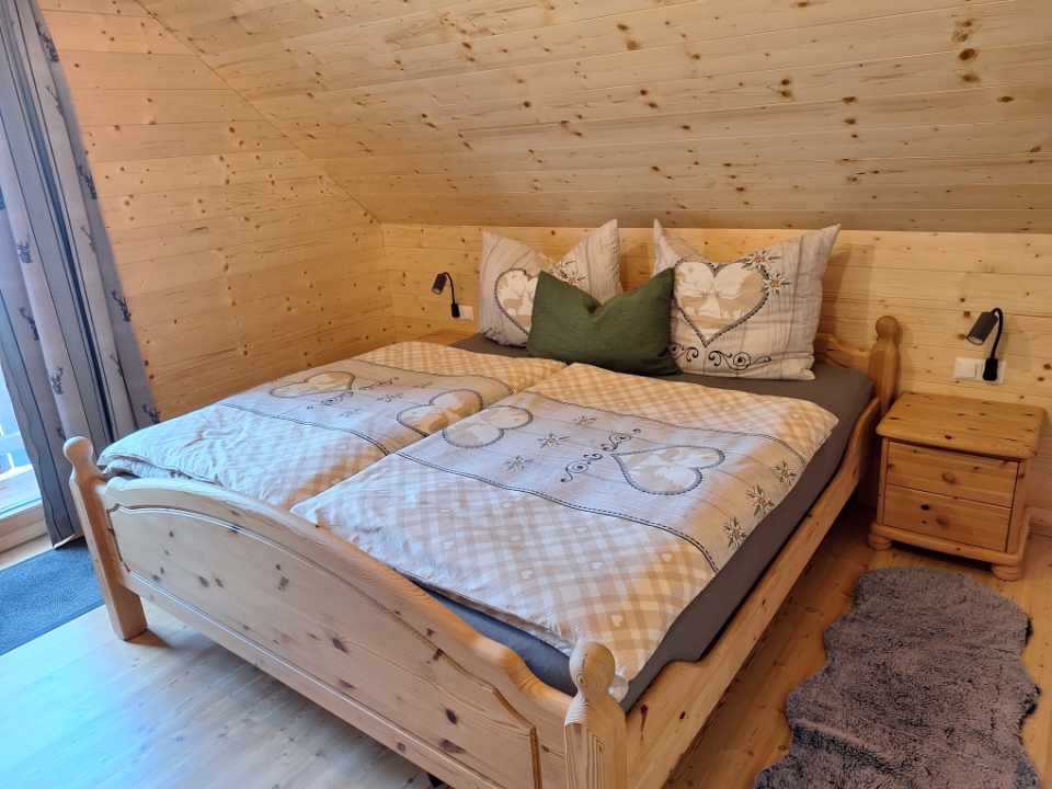 doppelbetzimmer-der-polzhuette