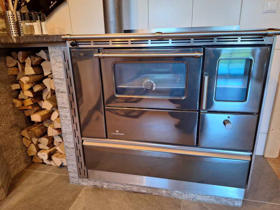 kachelofen-der-polzhuette