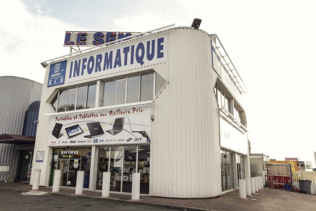 Magasin informatique à Montigny le Bretonneux