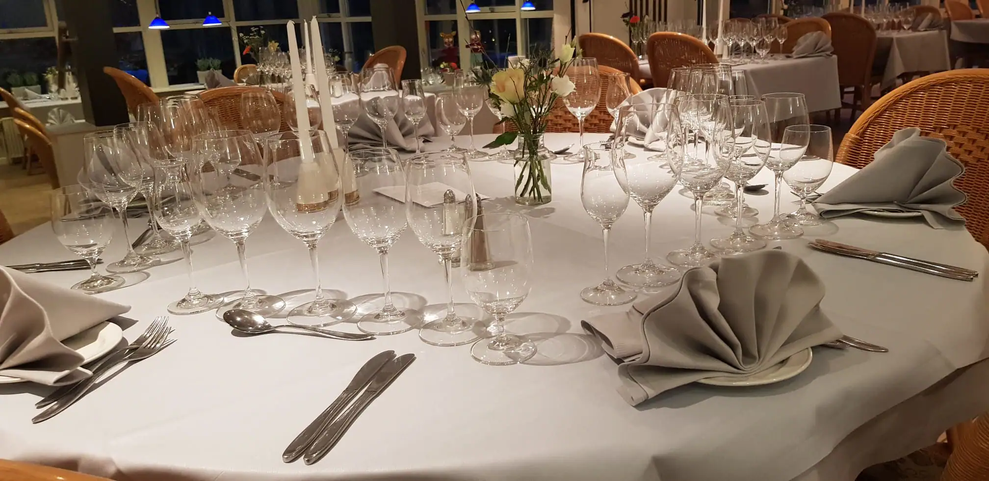 Bordopdækning til barnedåb, konfirmationer, bryllup, frokostbufet og meget mere